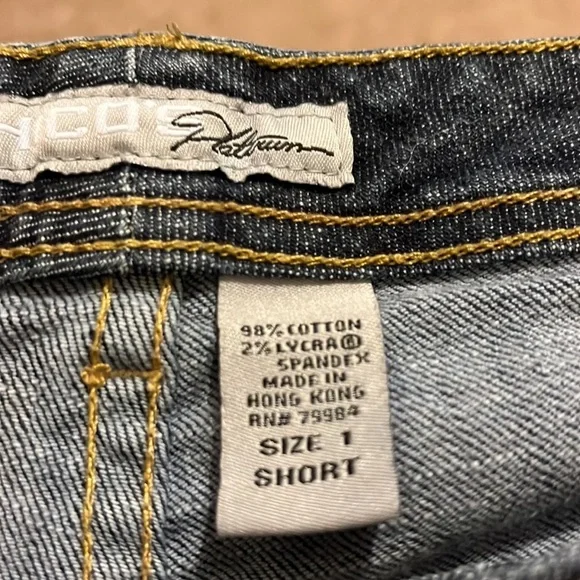 Chico’s platinum denim dark blue jeans. Size Chico 1/ short. - Picture 7 of 7